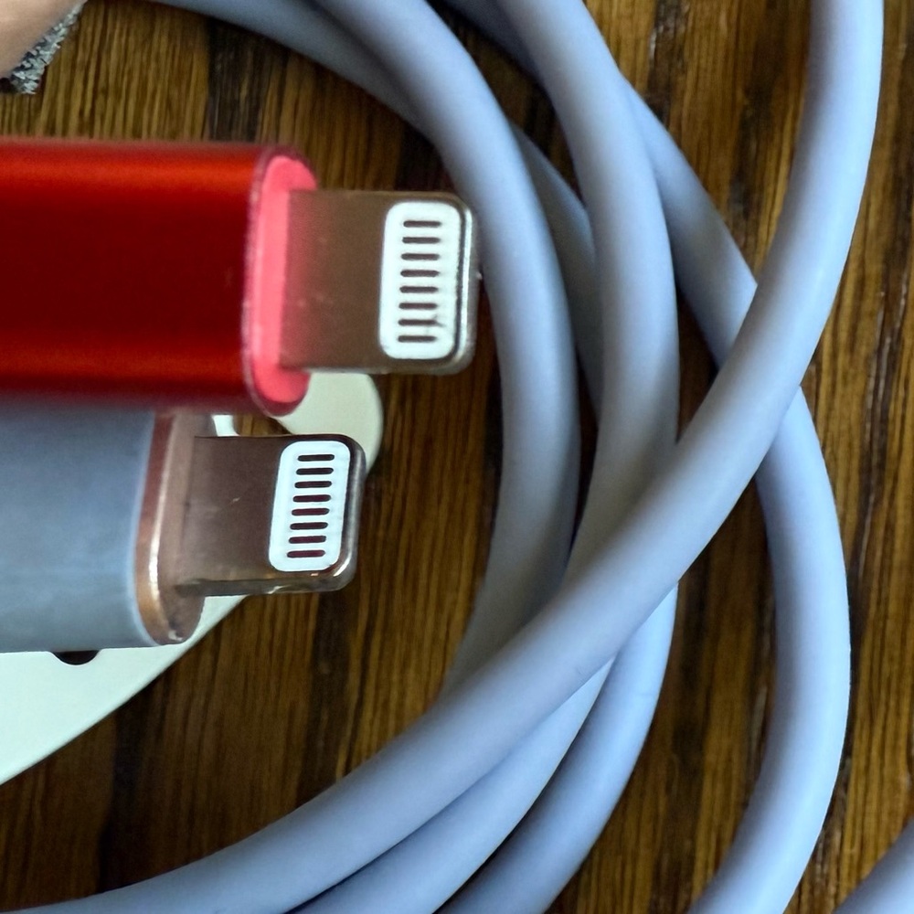 2 ANKER cables- Lightning to USB A AND USB C - Picture 13 of 14